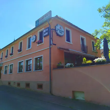 Gruener Baum Herberg 2*